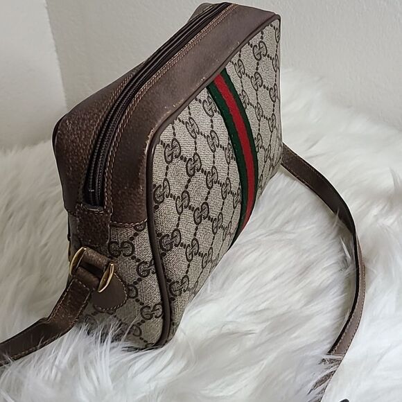 💯Authentic Gucci Crossbody with Cherryline 🍀 - Picture 5 of 16